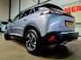 Peugeot 2008 1.2 PureTech 131PK Allure Pack + LED|DAB|Navi|Apple|Android|Leder/Stof|PDC|Camera|Lane|Climate|Cruise|17"LMV