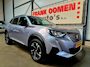 Peugeot 2008 1.2 PureTech 131PK Allure Pack + LED|DAB|Navi|Apple|Android|Leder/Stof|PDC|Camera|Lane|Climate|Cruise|17"LMV