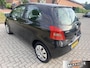 Toyota Yaris 1.3 VVTi Sol airco Nieuw model!