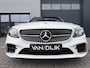 Mercedes-Benz C-klasse Estate Business Solution AMG Plus Upgrade Edition ✓Panoramadak ✓Night-Pakket ✓Sfeerverlichting ✓Navigatie Full ✓Camera ✓Apple Carplay & Android Auto ✓Vol Leder ✓Trekhaak