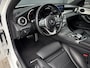 Mercedes-Benz C-klasse Estate Business Solution AMG Plus Upgrade Edition ✓Panoramadak ✓Night-Pakket ✓Sfeerverlichting ✓Navigatie Full ✓Camera ✓Apple Carplay & Android Auto ✓Vol Leder ✓Trekhaak