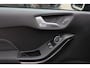 Ford Fiesta 1.0 EcoBoost ST-Line / Navigatie / Parkeerhulp achter / 17'' / Stoelverwarming / Cruise Control