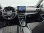 Toyota Yaris Cross 1.5 Hybrid Executive | Voorruit-Stuur-Stoelverwarming | Pano | JBL | Parkeersensoren V+A |