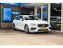 Volvo V60 2.0 B3 Momentum Advantage