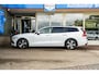 Volvo V60 2.0 B3 Momentum Advantage