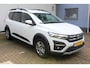 Dacia Jogger 1.0 TCe Comfort 7p. Incl. 12 maanden Garantie | Meer foto's volgen | 1e Eigenaar | Parkeersensoren achter | Cruise controle | Airco | Bluetooth | Apple Carplay/Android Auto | Stuur multifunctioneel | Origineel NL Auto | NAP |