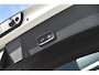 Volvo XC40 B4 Automaat Plus Dark | Semi Elek. Inklapbare Trekhaak | Elek. bedienbare voorstoelen met geheugen | Harman Kardon Audio Systeem | Blis | Adaptive Cruise Controle |