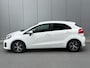 Kia Rio 1.2 CVVT DynamicLine | Navi | Camera | Stoelverwarming | NW APK