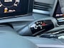 Volkswagen T-Roc 1.5 eTsi 2x R-Line First Edition Black Style Head up Display / Trekhaak / Panoramadak
