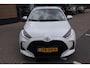 Toyota Yaris HYBRID 115 DYNAMIC COMFORT-PACK LED 16"LMV PRIVACY-GLASS ALL-SEASON BLISS PARK-SENSOREN STUUR/STOELVERW.