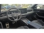 Volkswagen Passat Variant 1.5 eHybrid R-Line Edition |NAP|Pano|ACC|IQLight|Massage|Stoel&Stuurverwarming