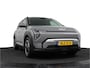 Kia EV3 Plus 81.4 kWh - Stoel/stuurwiel verwarming - Adaptieve Cruisecontrole - LED lampen - V2L - - Fabrieksgarantie tot 04-2032