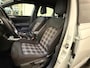 Volkswagen Polo 2.0 TSI 200pk 6-DSG GTI Navigatie / Apple en Andoid carplay / Stoelverwarming /4 Seizoenen banden