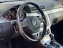 Volkswagen Passat 1.4 TSI Highline BlueMotion/NAVI/LEDER/AUTOMAAT/NETTTE STAAT!!