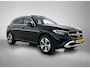 Mercedes-Benz GLC 300 e 4MATIC Plug-In Hybride Trekhaak | Panorama Schuif-Kanteldak | Memory Pakket voorstoelen | Stuur en Stoelverwarming. Inclusief 24 maanden MB Certified garantie voor Europa.
