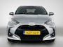Toyota Yaris 1.5 Hybrid 115 Dynamic Comfort Pack | BTW voertuig | Dodehoek detectie | Stuur+stoelverwarming | Parkeersensoren voor+achter | Apple CarPlay/Android auto | Cruise Control Adaptive | Climate Control | ovv fin RS