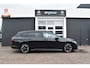 Volkswagen Golf Variant 1.5 eTSI 150pk R-Line Edition Automaat | Apple Carplay & Android Auto | Airco ECC | Camera achter | Parkeersensoren voor en achter | Stoel verwarming | Isofix Bevestigingspunten | Zeer Compleet!!!