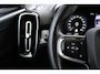 Volvo XC40 1.5 T4 Recharge Inscription | Achteruitrijcamera | Trekhaak 1800kg | Stuur en stoelverw. | Keyless |