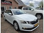 Skoda Octavia Combi 1.0 TSI Greentech Ambition Business. Cruise, carplay, afn. trekhaak, navi, bluetooth, front assist, etc.