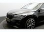 BMW X1 sDrive18i High Executive M-Sport / NAV / LED / 18'' LM velgen / Afn.Trekhaak / Privacy glass /Stoel. verw. / Climate / PDC