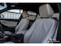 BMW 3-Serie 330i M Sport Edition 19 inch, comfort acces, head-up, grootbeeld navi, hifi