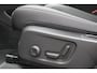 Volvo XC40 Single Motor Extended Range Ultimate 82 kWh | Full Options | Henk Scholten Volvo Geleverd | Lighting Pack | Nubuck/Microtech Interieur | 20-Inch Lichtmetalen Velgen | Panoramadak | Trekhaak | Getint Glas | Stuurverwarming | Stoelverwarming | Harman/Kardon Audio | Elektrisch Verstelbare Stoelen | Dak in Black Stone Zwart | Adaptieve Cruise Control | Pilot Assist | Parkeersensoren Voor & Achter |
