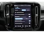Volvo XC40 Single Motor Extended Range Ultimate 82 kWh | Full Options | Henk Scholten Volvo Geleverd | Lighting Pack | Nubuck/Microtech Interieur | 20-Inch Lichtmetalen Velgen | Panoramadak | Trekhaak | Getint Glas | Stuurverwarming | Stoelverwarming | Harman/Kardon Audio | Elektrisch Verstelbare Stoelen | Dak in Black Stone Zwart | Adaptieve Cruise Control | Pilot Assist | Parkeersensoren Voor & Achter |