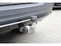 Volvo XC40 Single Motor Extended Range Ultimate 82 kWh | Full Options | Henk Scholten Volvo Geleverd | Lighting Pack | Nubuck/Microtech Interieur | 20-Inch Lichtmetalen Velgen | Panoramadak | Trekhaak | Getint Glas | Stuurverwarming | Stoelverwarming | Harman/Kardon Audio | Elektrisch Verstelbare Stoelen | Dak in Black Stone Zwart | Adaptieve Cruise Control | Pilot Assist | Parkeersensoren Voor & Achter |