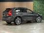 Volvo XC60 T8 AWD Recharge Ultimate Dark | Trekhaak | Head-Up Display | Harman Kardon | 455pk | Adaptieve Cruise Control | Stoelverwarming voor+achter | Stuurwielverwarming | Schuifdak | Full LED Meesturende koplampen | Parkeercamera | Pilot Assist | Standkachel met Volvo On Call App | Elektrische voorstoelen geheugen | Lederen bekleding | Zitting verlenging voorstoelen | Lederen dashboard | 20 Inch | Google Infotainment | Keyless Drive | Elektrisch bedienbare achterklep | DAB Radio | Apple Carplay/Android Auto | Draadloos telefoon opladen | Volvo On Call met mobiele App functie | Platinum Grey Metallic |