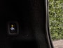 Volvo XC60 T8 AWD Recharge Ultimate Dark | Trekhaak | Head-Up Display | Harman Kardon | 455pk | Adaptieve Cruise Control | Stoelverwarming voor+achter | Stuurwielverwarming | Schuifdak | Full LED Meesturende koplampen | Parkeercamera | Pilot Assist | Standkachel met Volvo On Call App | Elektrische voorstoelen geheugen | Lederen bekleding | Zitting verlenging voorstoelen | Lederen dashboard | 20 Inch | Google Infotainment | Keyless Drive | Elektrisch bedienbare achterklep | DAB Radio | Apple Carplay/Android Auto | Draadloos telefoon opladen | Volvo On Call met mobiele App functie | Platinum Grey Metallic |