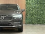 Volvo XC60 T6 AWD Recharge Bright | Adaptieve Cruise Control | Stoelverwarming voor+achter | Stuurwielverwarming | Standkachel met Volvo On Call App | Full LED Meesturende koplampen | Pilot Assist | BLIS Dode Hoek Detectie | Elektrische voorstoelen geheugen | Lederen bekleding | Zitting verlenging voorstoelen | Schuifdak | Parkeercamera | Google Infotainment | 18Inch | Keyless Drive | Parkeersensoren voor+achter | Privacy Glass | DAB Radio | Apple Carplay/Android Auto | Draadloos telefoon opladen | Volvo On Call met mobiele App functie | Platinum Grey Metallic |