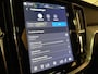 Volvo V60 T6 AWD Recharge Ultra Dark | Trekhaak | 360 Camera | Schuifdak | Head-Up Display | Harman Kardon | Adaptieve Cruise Control | Stoelverwarming voor+achter | Stuurwielverwarming | Full LED Meesturende koplampen | Pilot Assist | BLIS Dode Hoek Detectie | Elektrische voorstoelen geheugen | Lederen bekleding | Zitting verlenging voorstoelen | Lederen dashboard | Google Infotainment | Keyless Drive | Parkeersensoren voor+achter | Privacy Glass | Elektrisch bedienbare achterklep | DAB Radio | Apple Carplay/Android Auto | Volvo On Call met mobiele App functie | Forest Lake Metallic |