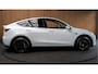 Tesla Model Y SOH: 95,8% Navi 360° Leer ACC Autopilot PDC Elektr. achterklep Stoelverwarmimg voor en achter Stuurverwarming Optie: Full Self-Driving Capability BTW auto