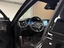 Volvo XC60 T6 AWD Recharge Plus Black Edition | Trekhaak | 360 Camera | Harman Kardon | Adaptieve Cruise Control | Stoelverwarming voor+achter | Stuurwielverwarming | Pilot Assist | BLIS Dode Hoek Detectie | Elektrische voorstoelen geheugen | R-Design Contour stoelen met wit stiksel en bies | Zitting verlenging voorstoelen | Schuifdak | Google Infotainment | 21 Inch | Keyless Drive | Parkeersensoren voor+achter | Privacy Glass | DAB Radio | Apple Carplay/Android Auto | Draadloos telefoon opladen | Volvo On Call met mobiele App functie | Onyx Black Metallic |