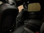 Volvo XC60 T6 AWD Recharge Plus Black Edition | Trekhaak | 360 Camera | Harman Kardon | Adaptieve Cruise Control | Stoelverwarming voor+achter | Stuurwielverwarming | Pilot Assist | BLIS Dode Hoek Detectie | Elektrische voorstoelen geheugen | R-Design Contour stoelen met wit stiksel en bies | Zitting verlenging voorstoelen | Schuifdak | Google Infotainment | 21 Inch | Keyless Drive | Parkeersensoren voor+achter | Privacy Glass | DAB Radio | Apple Carplay/Android Auto | Draadloos telefoon opladen | Volvo On Call met mobiele App functie | Onyx Black Metallic |