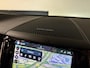 Volvo XC60 T6 AWD Recharge Plus Black Edition | Trekhaak | 360 Camera | Harman Kardon | Adaptieve Cruise Control | Stoelverwarming voor+achter | Stuurwielverwarming | Pilot Assist | BLIS Dode Hoek Detectie | Elektrische voorstoelen geheugen | R-Design Contour stoelen met wit stiksel en bies | Zitting verlenging voorstoelen | Schuifdak | Google Infotainment | 21 Inch | Keyless Drive | Parkeersensoren voor+achter | Privacy Glass | DAB Radio | Apple Carplay/Android Auto | Draadloos telefoon opladen | Volvo On Call met mobiele App functie | Onyx Black Metallic |