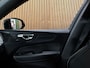 Volvo XC60 T6 AWD Recharge Plus Black Edition | Trekhaak | 360 Camera | Harman Kardon | Adaptieve Cruise Control | Stoelverwarming voor+achter | Stuurwielverwarming | Pilot Assist | BLIS Dode Hoek Detectie | Elektrische voorstoelen geheugen | R-Design Contour stoelen met wit stiksel en bies | Zitting verlenging voorstoelen | Schuifdak | Google Infotainment | 21 Inch | Keyless Drive | Parkeersensoren voor+achter | Privacy Glass | DAB Radio | Apple Carplay/Android Auto | Draadloos telefoon opladen | Volvo On Call met mobiele App functie | Onyx Black Metallic |