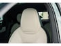 Porsche Cayenne Coupé E-Hybrid l PTS Malachite Green l Porsche Exclusive interieur