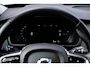 Volvo XC90 2.0 T8 Recharge AWD Ultimate Dark | Trekhaak | SOH 95% | Bowers & Wilkins | Luchtvering | 360 camera | 22” | Massage stoelen |