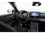 Abarth 600e Scorpionissima 54 kWh | SOH 97% | Tot 8 Jaar Garantie | Winter Pack | Sound Pack | 20 Inch Lichtmetalen velgen | Camera | Navigatie | Parkeersensoren |