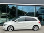 Mercedes-Benz B-klasse 180 CDI | Bi-Xenon | Leder | 18" L.M. | Trekhaak |