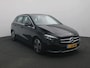 Mercedes-Benz B-klasse 180 Business Solution Luxury Ledkoplampen | Parkeerpakket met achteruitrijcamera | Sfeerverlichting | Easy-Pack achterklep | Stoelverwarming. Inclusief 24 maanden MB Certified garantie voor Europa.