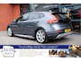 Volvo V40 Cross Country 2.5 T5 5-cilinder, AUT. Summum, Leer, Adaptieve CC, 18 inch