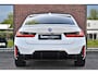 BMW 3-Serie 330e xDrive M-Sport Pro Pano M-zetels ACC HUD 19inch El-klep