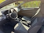 Opel Astra GTC 1.6 Edition - zgan all season banden - org nl auto