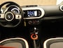 Renault Twingo Z.E. R80 Série Limitée Vibes CABRIO DAK - PARKEERSENSOREN ACHTER - ACHTERUITRIJ CAMERA - NAVIGATIE - CRUISE CONTROL - STOELVERWARMING - DAB RADIO - CLIMATE CONTROL
