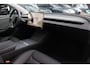 Tesla Model 3 RWD 60 kWh / Autopilot 4 / 4season banden / Panoramadak / Camera / Leder / 18'' / Navigatie / Stoelverwarming