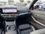 BMW 3-Serie Touring 330e xDrive 292pk M-Sport+Pro Schaalstoelen Dravit Pano Trekhaak 19-inch