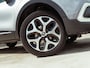 Renault Captur 0.9 TCe Intens 90pk (2017) | Navi Full-Map | CarPlay | Dodehoekdetectie | Parkeerassistent | LED | Two-tone