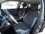 Renault Captur 0.9 TCe Intens 90pk (2017) | Navi Full-Map | CarPlay | Dodehoekdetectie | Parkeerassistent | LED | Two-tone
